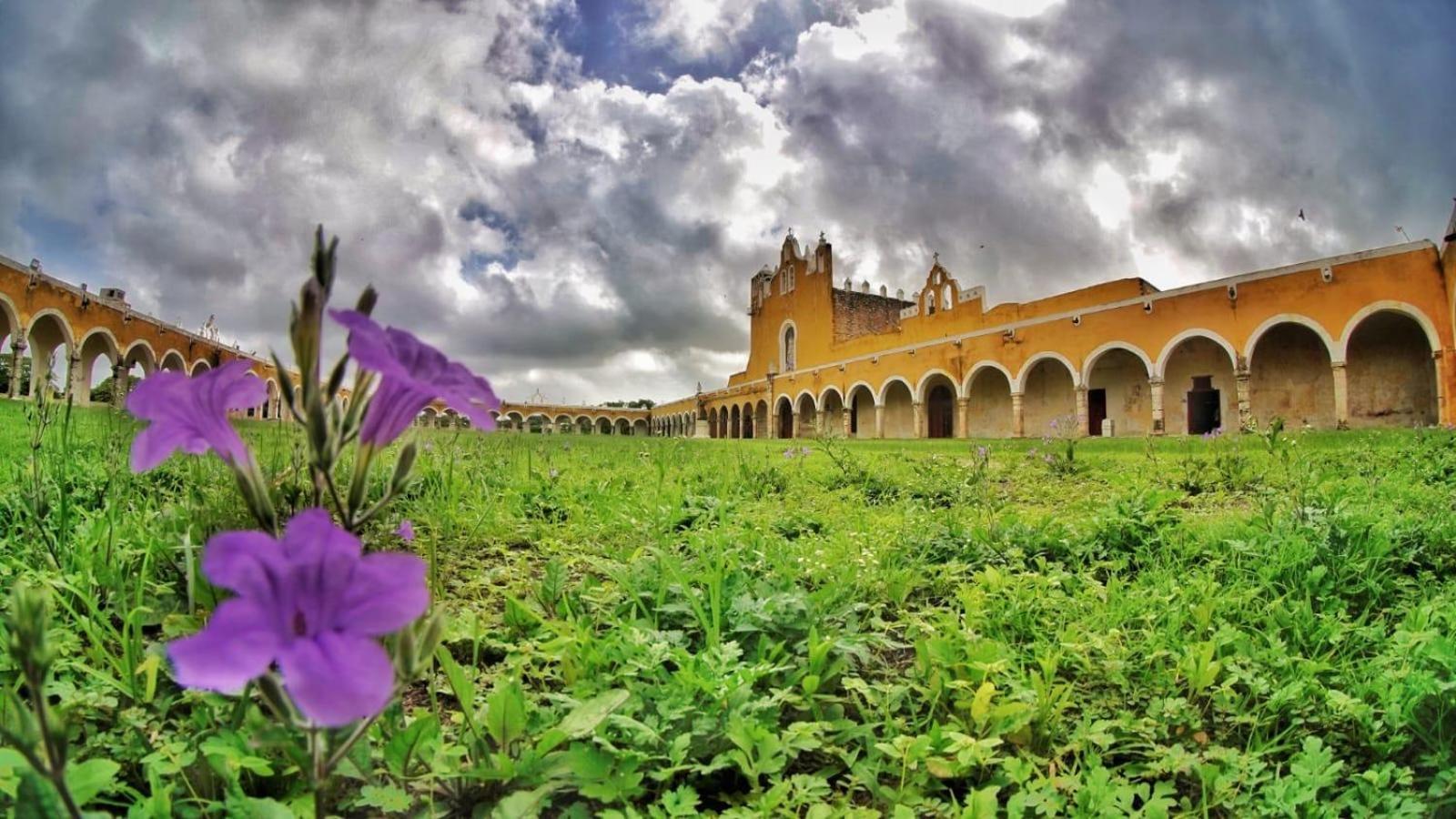 Buenosdias Izamal Bed & Breakfast Eksteriør bilde