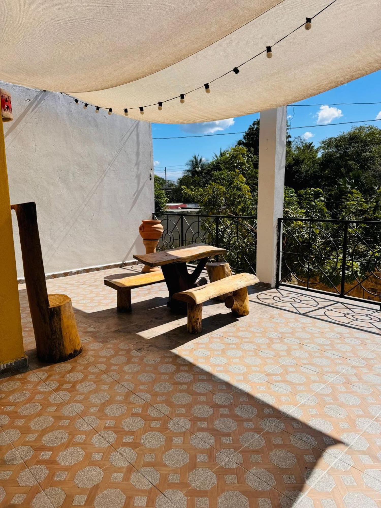 Buenosdias Izamal Bed & Breakfast Eksteriør bilde